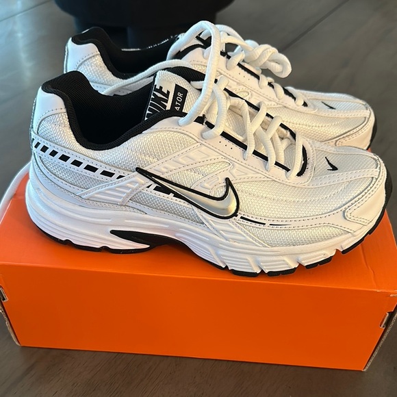 Nike White Sneakers with Black and Silver Details - Picture 1 of 5